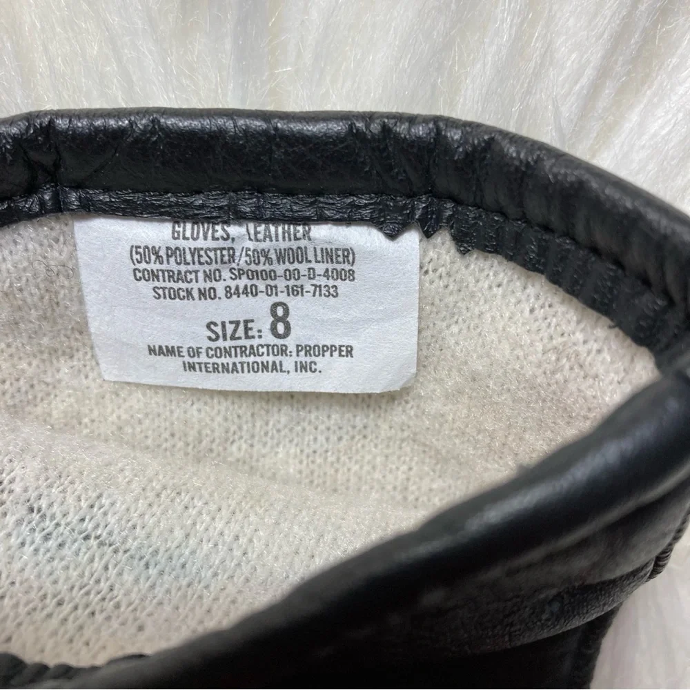 NWOT Women’s Black Leather Winter Snow Gloves